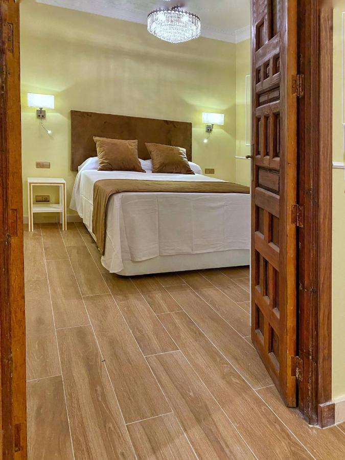 Suites San Esteban 16 Ducal Seville Exterior photo